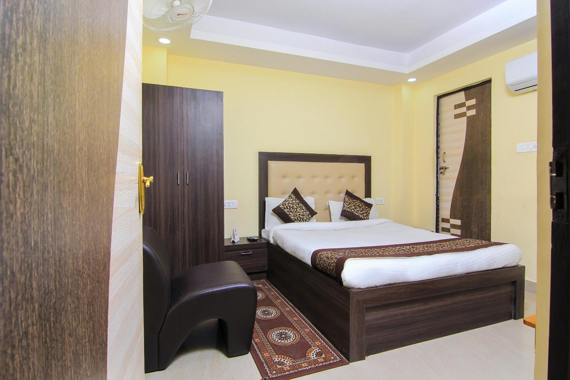 Oyo Flagship Hotel Cz Near Phoenix United Lucknow Exterior foto