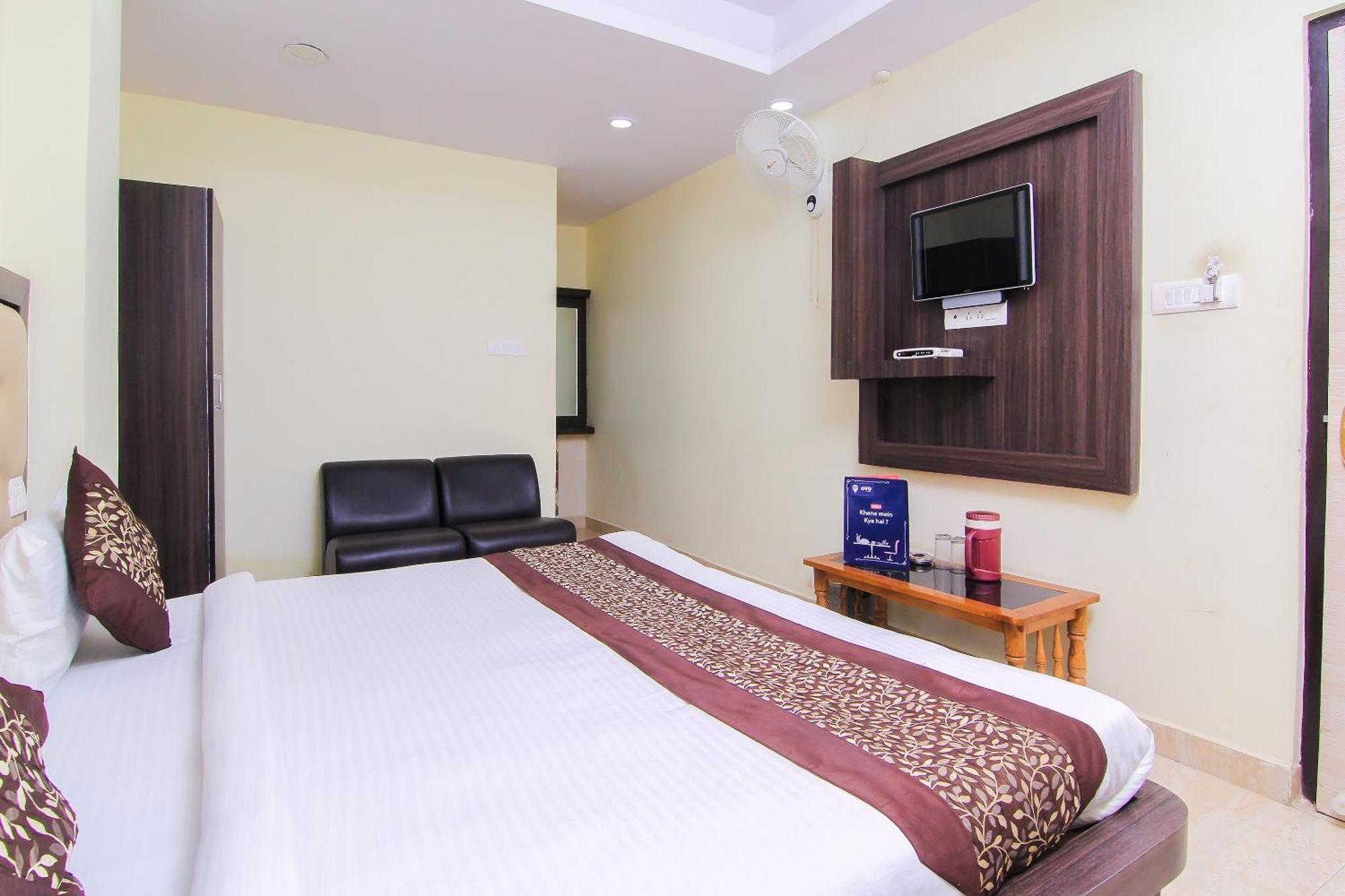 Oyo Flagship Hotel Cz Near Phoenix United Lucknow Exterior foto