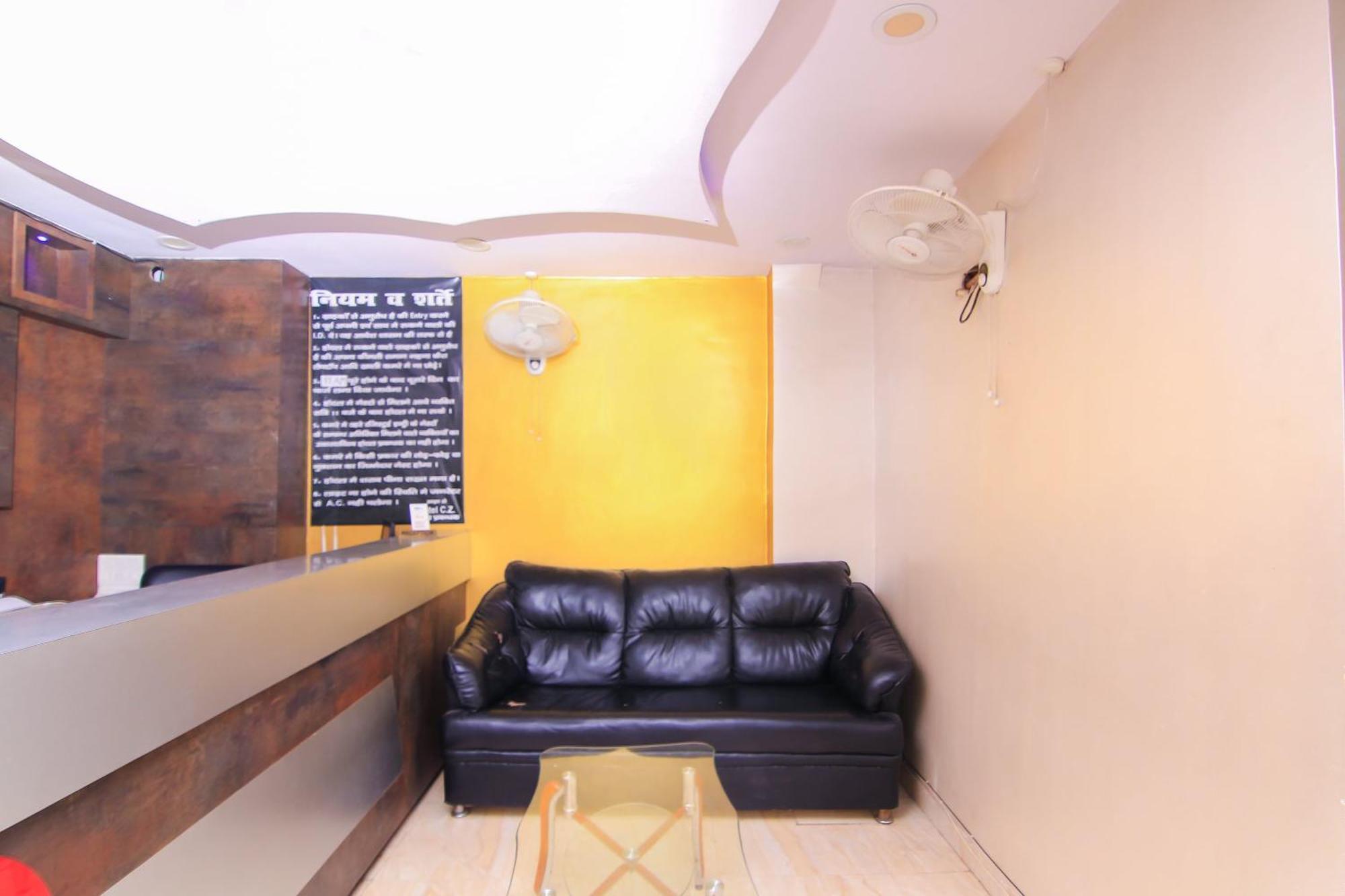 Oyo Flagship Hotel Cz Near Phoenix United Lucknow Exterior foto